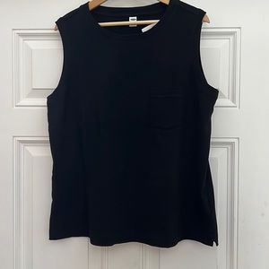 Old Navy sleeveless pocket tank